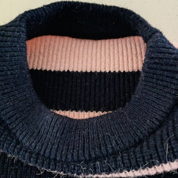 Chunky Black & Pink Striped Ribbed Sweater – Medium - Picture 5 of 12